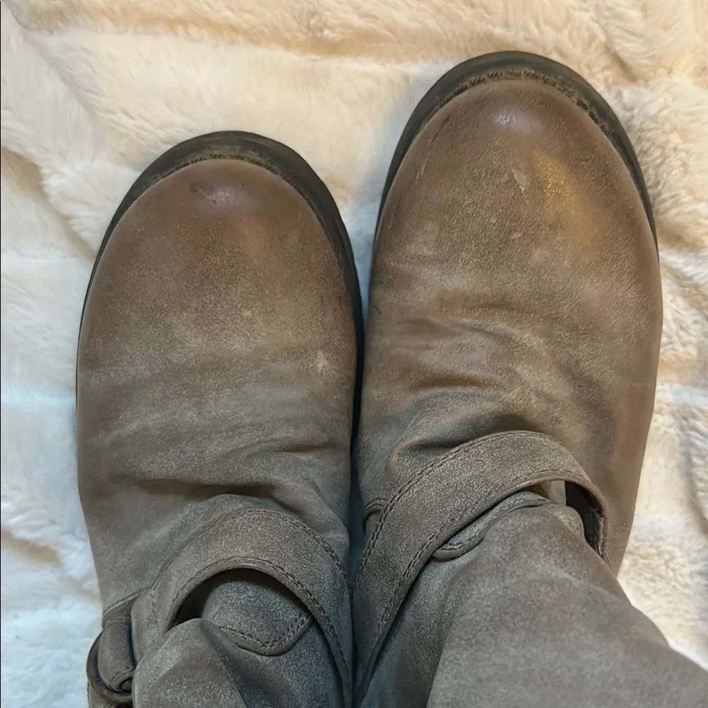 Brown Roxy Boots - Picture 6 of 10